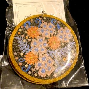BNWT Large floral painted wooden earrings